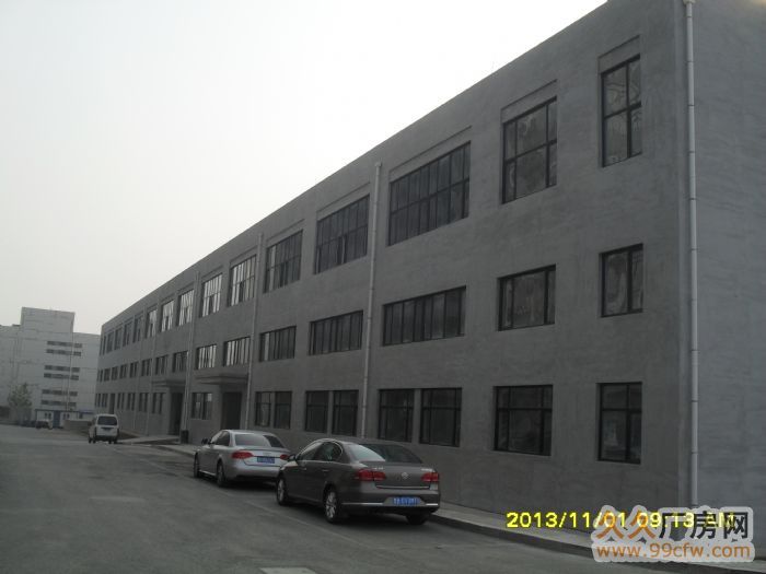 新建厂房出租，面积700−15000平。